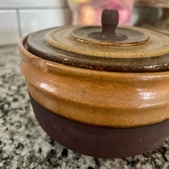 Earthenware Ceramic Dark and Golden Brown Bowl with Lid Hand thrown Clay Decor - Picture 12 of 16